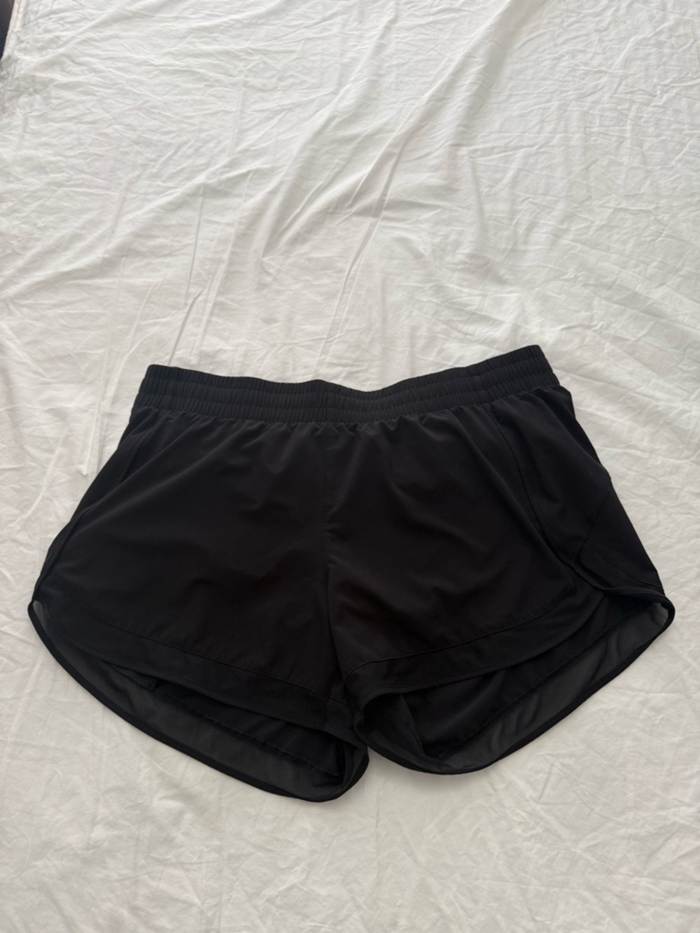 Athleta Mesh Racer Run 4” Short Sz L